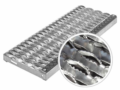 A diamond-strut safety grating stair treads with nosing on the white background.