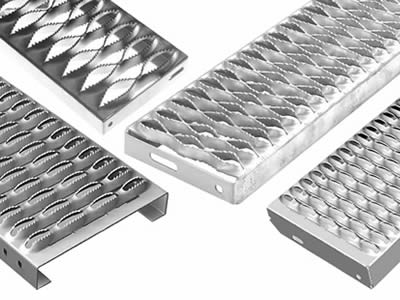 Four general types of diamond-strut gratings with different diamond quantities.